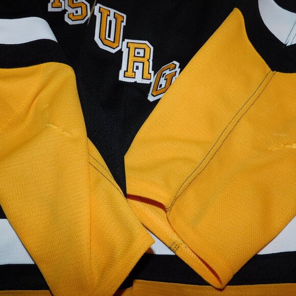 GAME WORN Pittsburgh Penguins alternate hockey jersey - Drew O'Connor 2022 - Picture 7 of 11